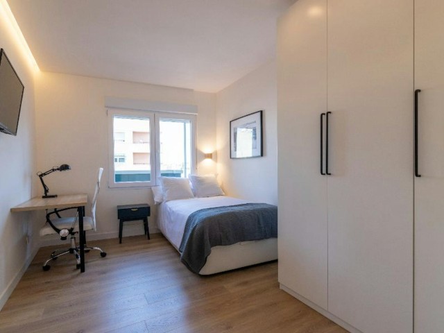 Spain furnished Room in Valencia, Valencia