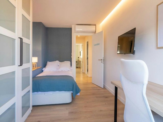 Spain furnished Room in Valencia, Valencia