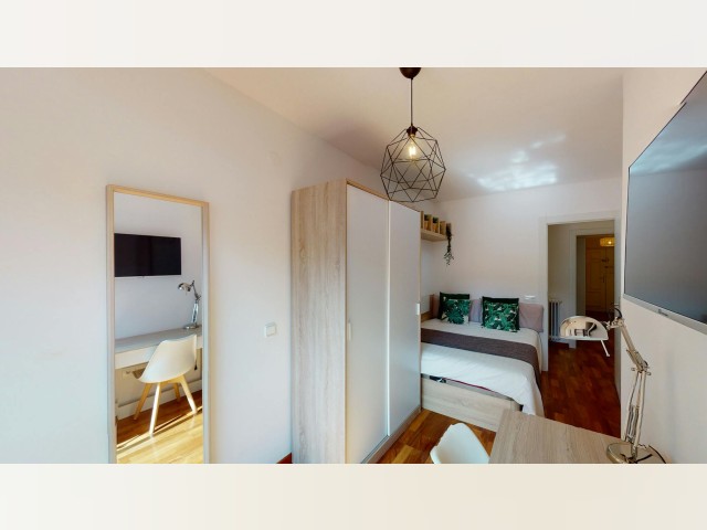 Spain furnished Room in Catalonia, Barcelona