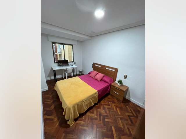 Spain furnished Room in Murcia, Murcia