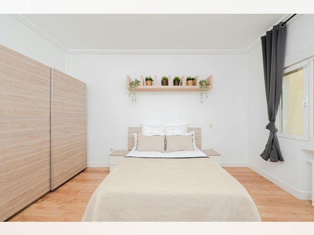 Spain furnished Room in Madrid, Madrid
