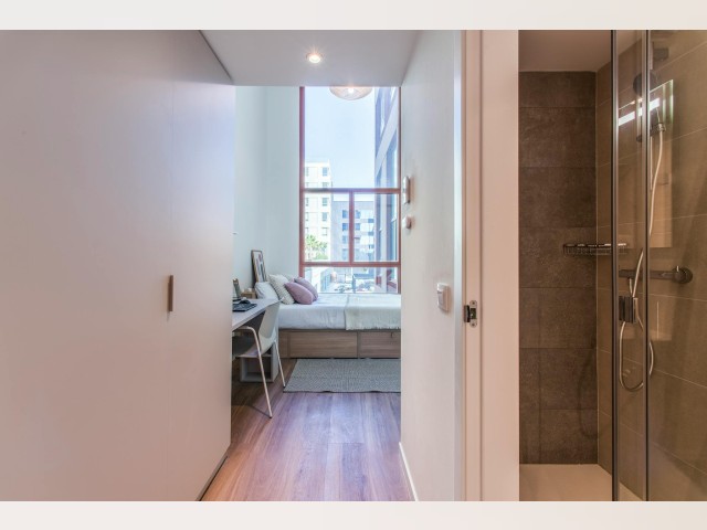 Spain furnished Room in Catalonia, Barcelona