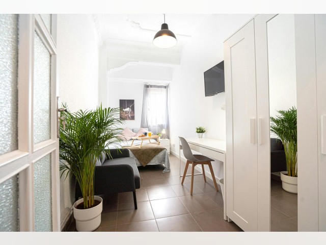 Spain furnished Room in Valencia, Valencia
