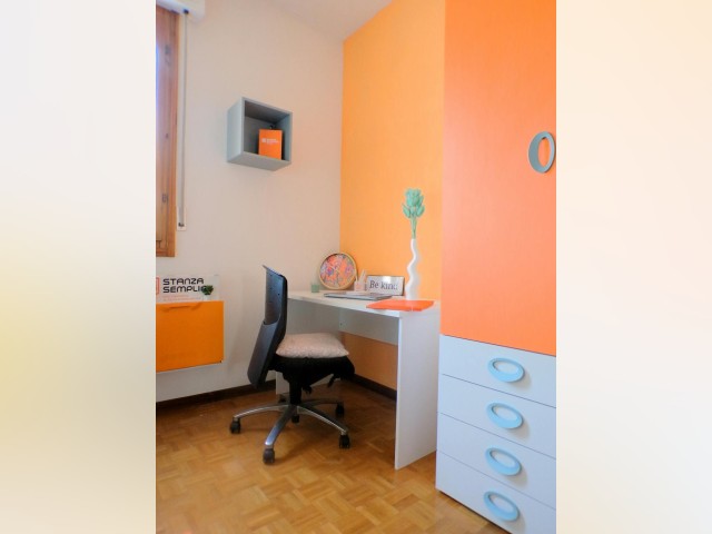 Italy furnished Room in Emilia Romagna, Bologna