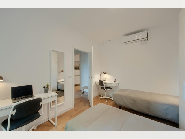 Spain furnished Room in Catalonia, Barcelona