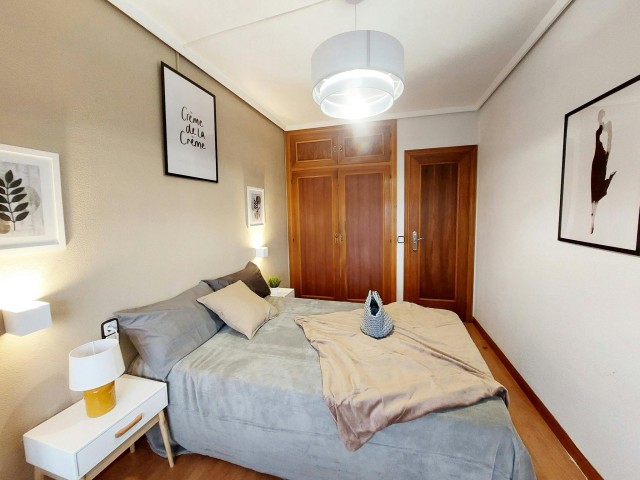 Spain furnished Room in Madrid, Madrid