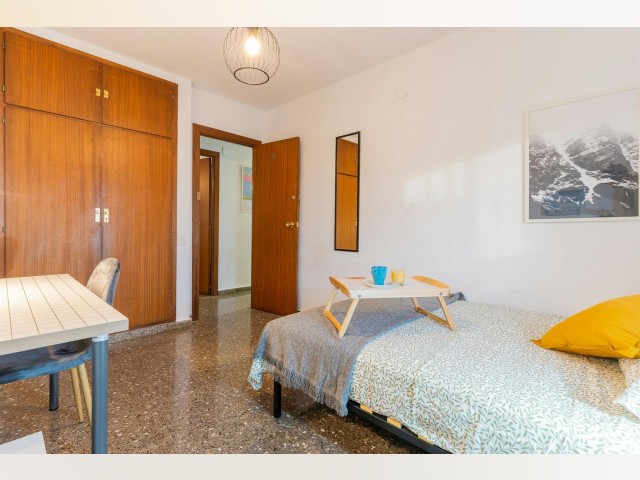 Spain furnished Room in Valencia, Valencia