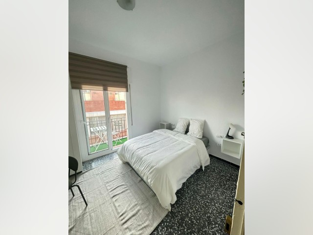 Spain furnished Room in Catalonia, Barcelona