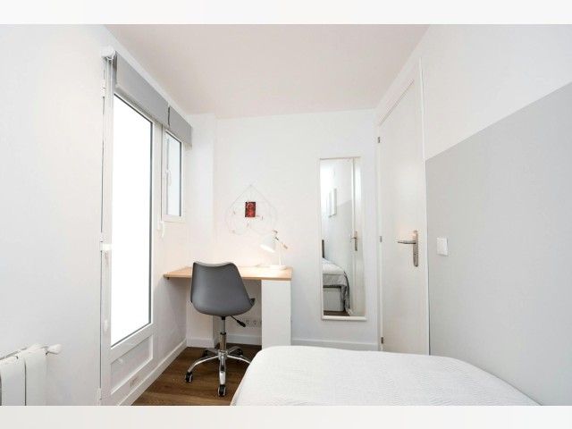 Spain furnished Room in Valencia, Valencia