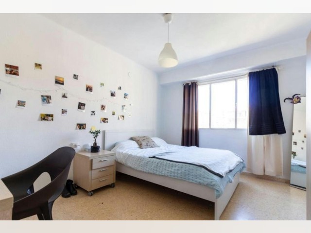 Spain furnished Room in Valencia, Valencia