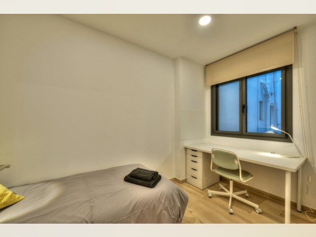 Spain furnished Room in Catalonia, Barcelona
