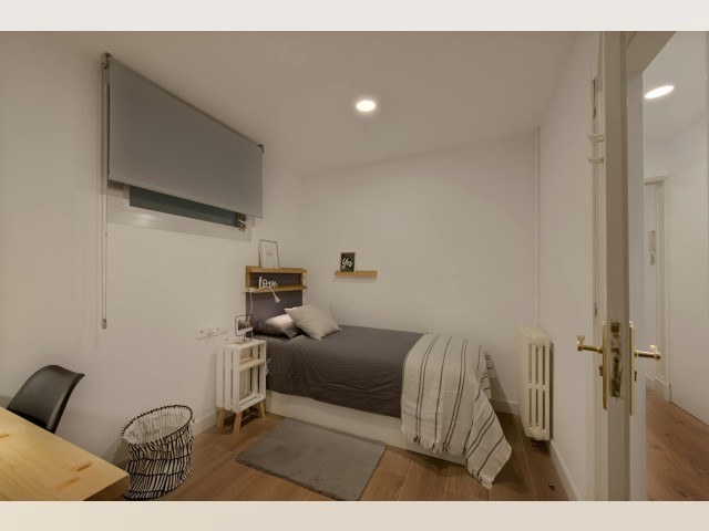 Spain furnished Room in Catalonia, Barcelona