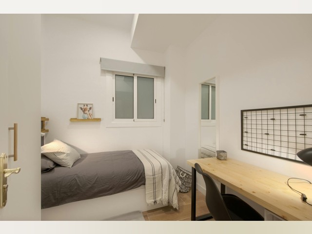 Spain furnished Room in Catalonia, Barcelona