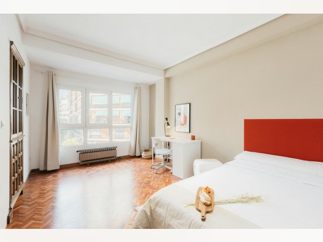 Spain furnished Room in Valencia, Valencia