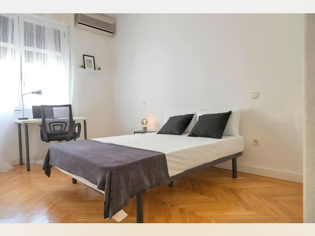 Spain furnished Room in Madrid, Madrid