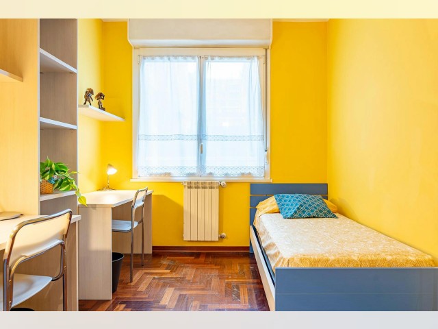 Italy furnished Room in Lombardy, Milan