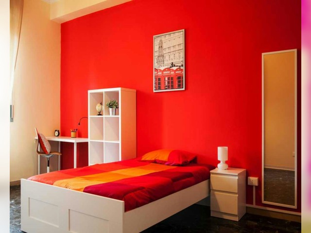Italy furnished Room in Emilia Romagna, Bologna
