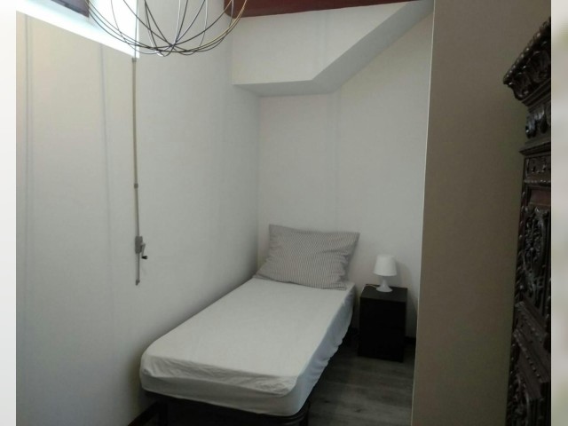 Portugal furnished Room in Porto-North Portugal, Porto Oporto