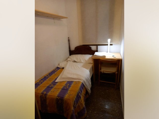 Spain furnished Room in Catalonia, Barcelona