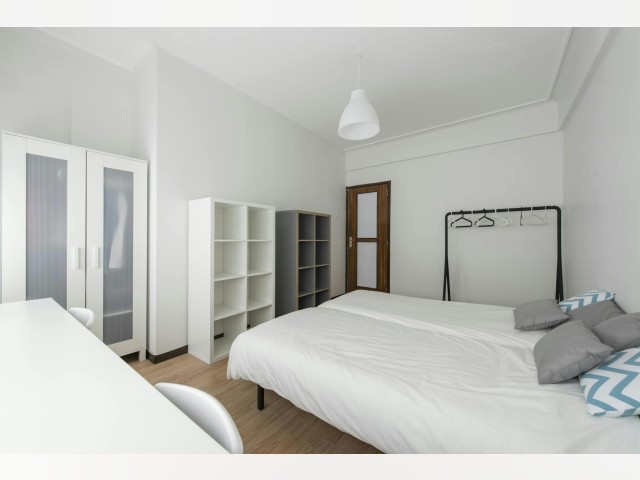 Portugal furnished Room in Lisboa-Tagus Valley, Lisbon