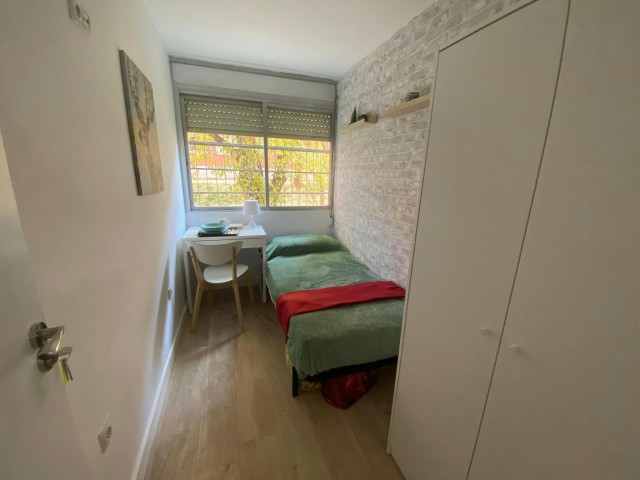 Spain furnished Room in Madrid, Madrid