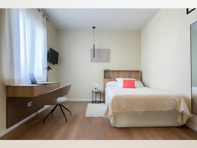 Spain furnished Room in Madrid, Madrid