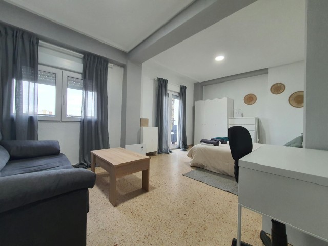 Spain furnished Room in Valencia, Valencia