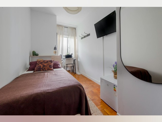 Spain furnished Room in Madrid, Madrid