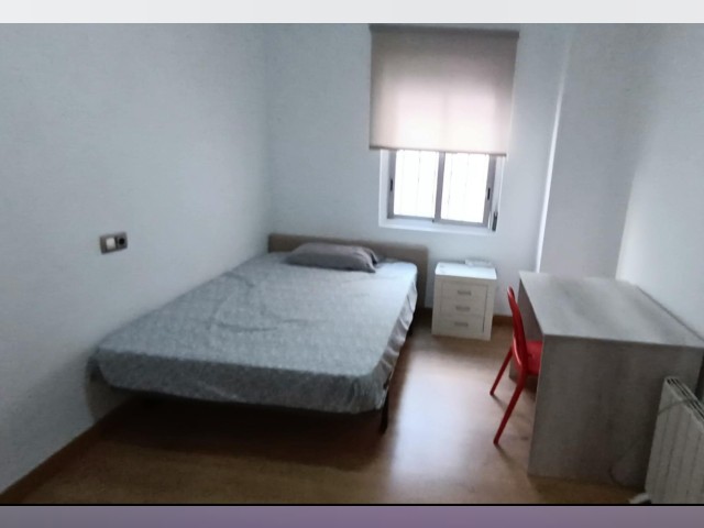 Spain furnished Room in Murcia, Murcia