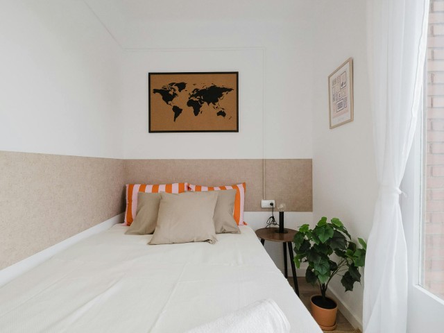 Spain furnished Room in Catalonia, Barcelona