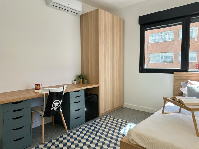 Spain furnished Room in Madrid, Madrid