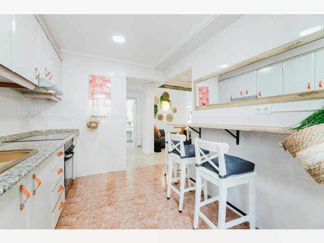 Spain furnished Room in Valencia, Valencia