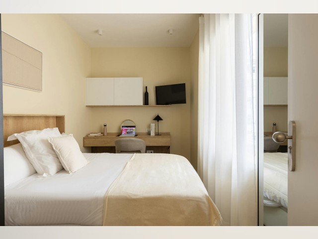 Spain furnished Room in Madrid, Madrid