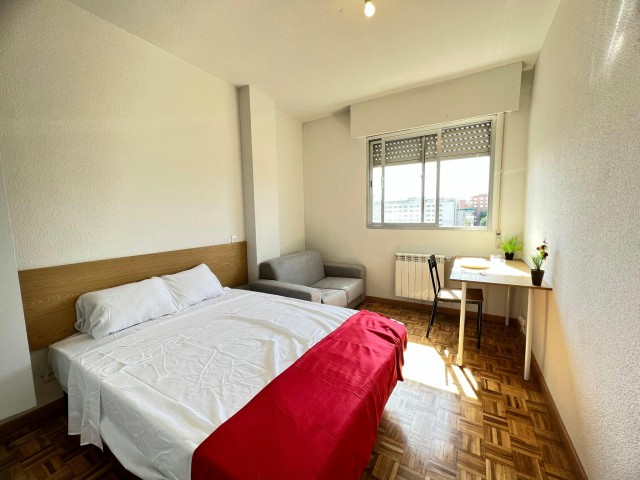 Spain furnished Room in Madrid, Madrid