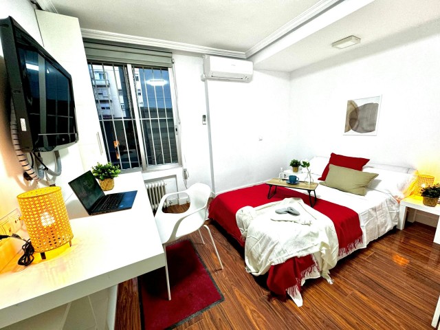 Spain furnished Room in Madrid, Madrid