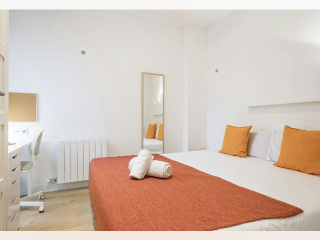 Spain furnished Room in Catalonia, Barcelona
