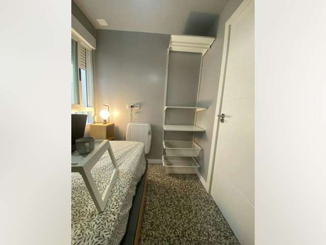 Spain furnished Room in Valencia, Valencia