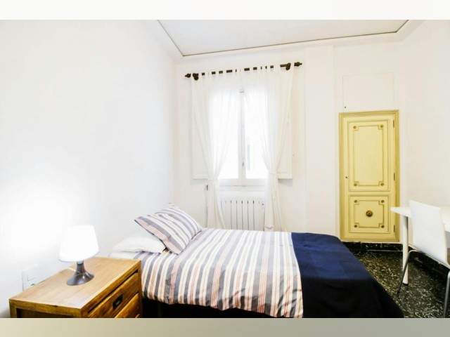 Spain furnished Room in Valencia, Valencia