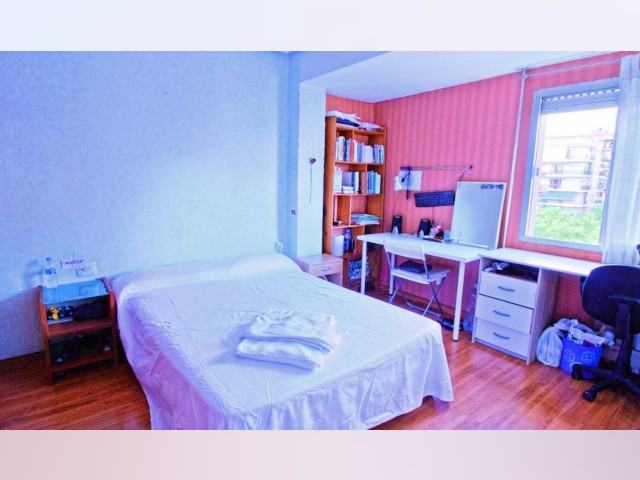Spain furnished Room in Valencia, Valencia