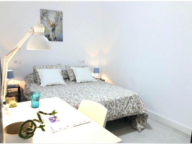 Spain furnished Room in Andalucia, Seville