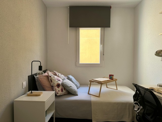 Spain furnished Room in Madrid, Madrid