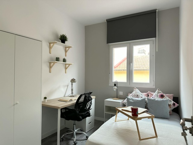 Spain furnished Room in Madrid, Madrid