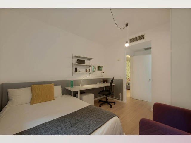 Spain furnished Room in Catalonia, Barcelona