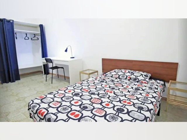 Spain furnished Room in Catalonia, Barcelona