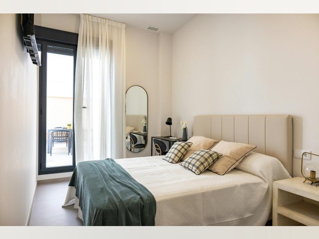Spain furnished Room in Valencia, Valencia