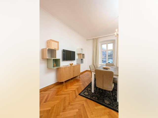 Modling Apartment for rent