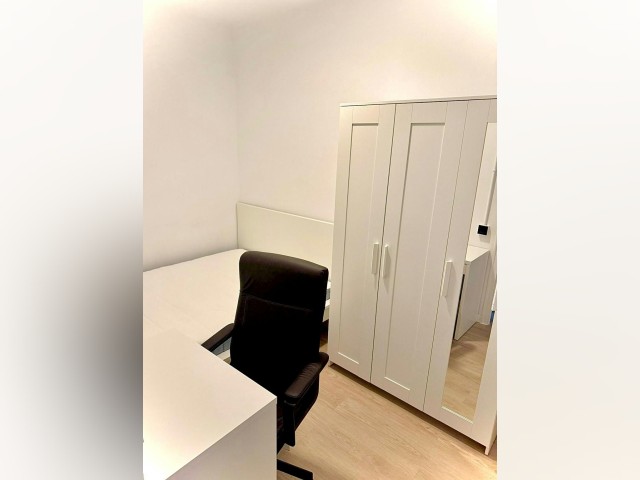 Spain furnished Room in Catalonia, Barcelona