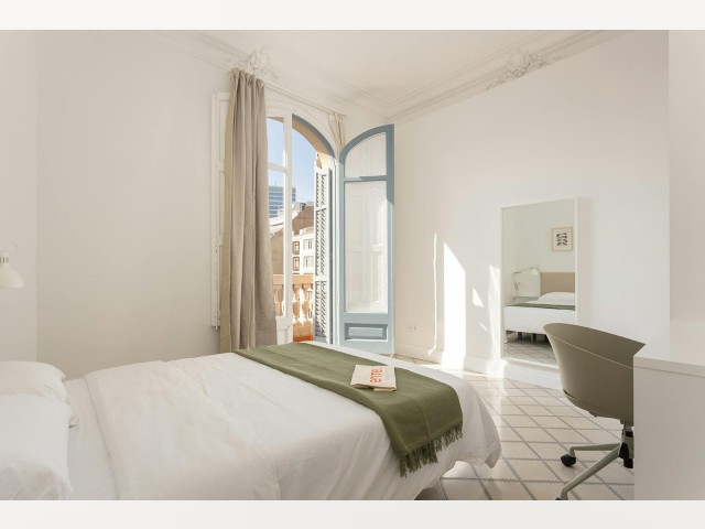 Spain furnished Room in Catalonia, Barcelona