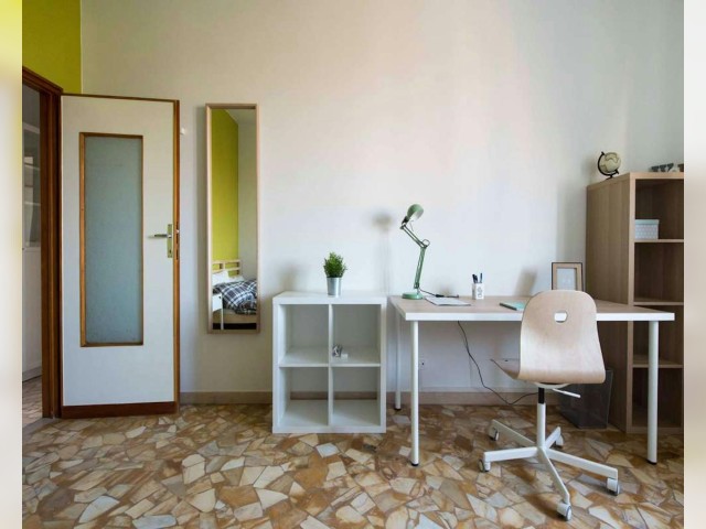 Italy furnished Room in Emilia Romagna, Bologna