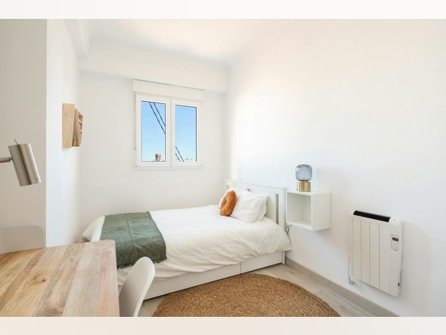 Spain furnished Room in Valencia, Valencia